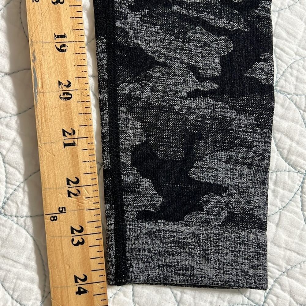 Gymshark adapt seamless black & grey camo high waisted leggings see measurements - Picture 6 of 9